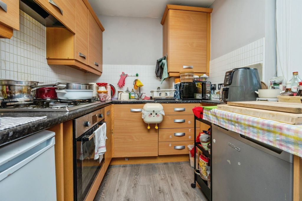 Property photo 3 of 13