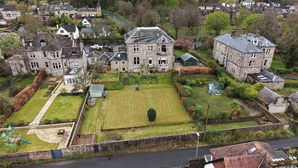 Property photo 3 of 43