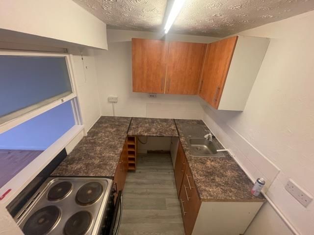 Property photo 3 of 5 Kitchen