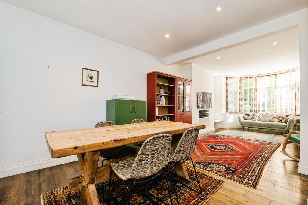 Property photo 1 of 30 Pbox-Img.Jpg