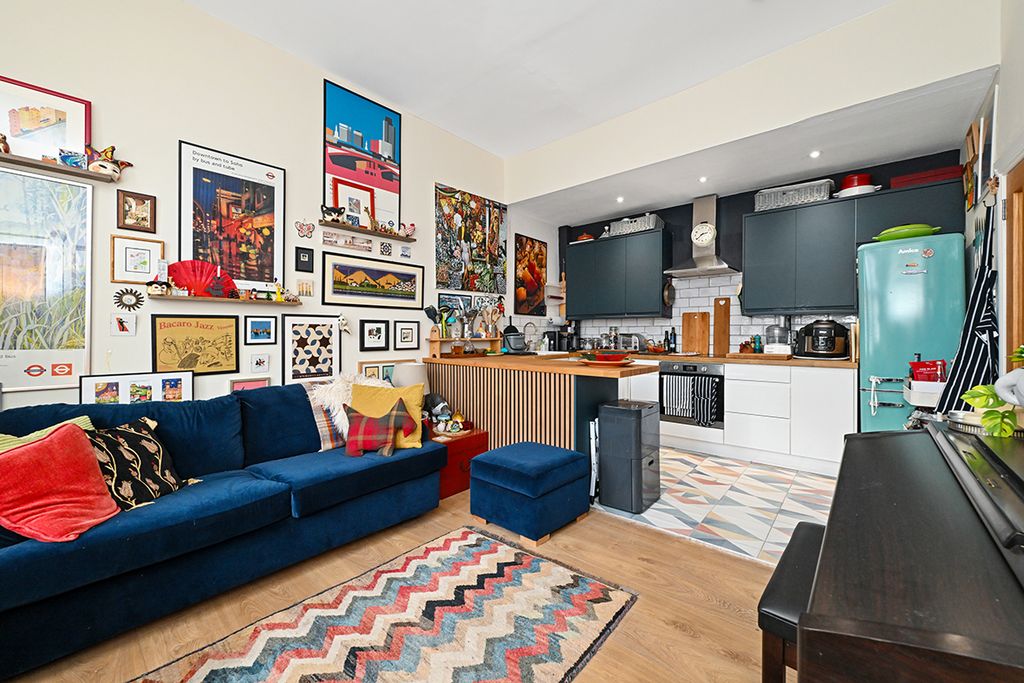 Property photo 2 of 18 Property Image 2