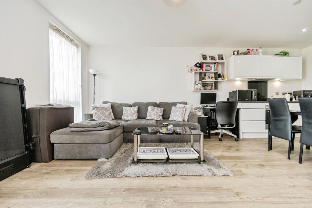 Property photo 2 of 14