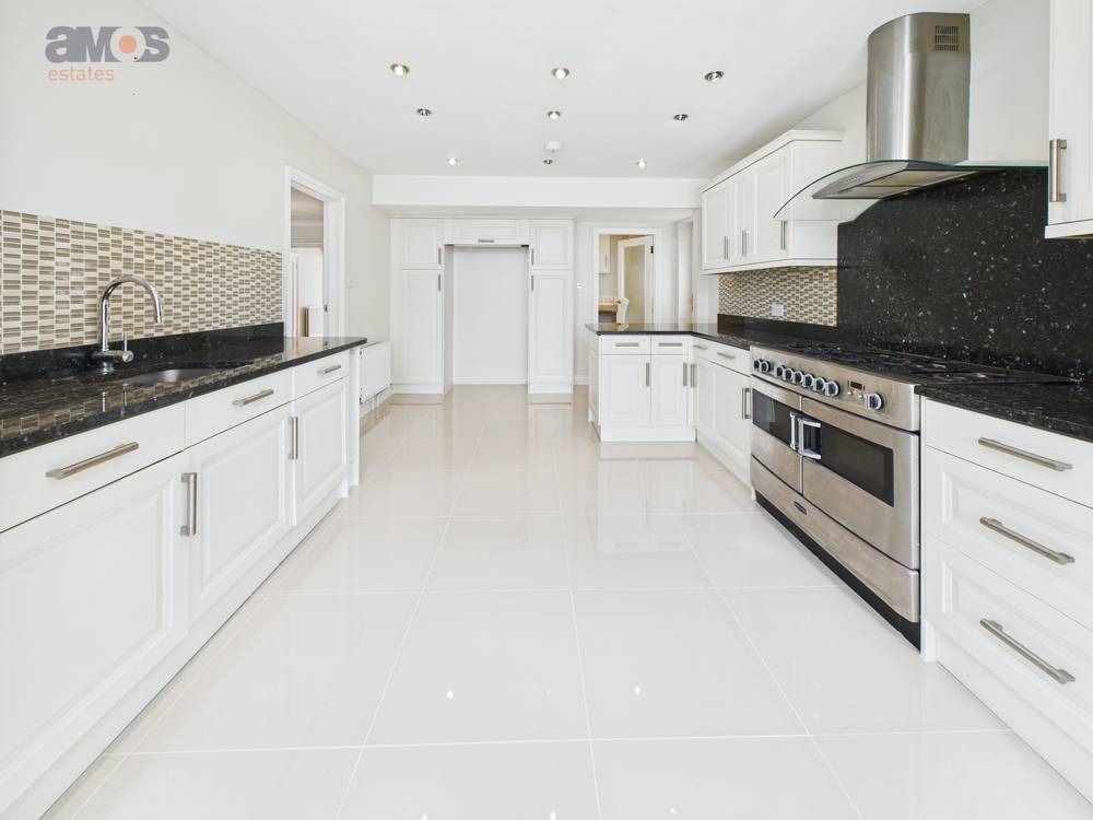 Property photo 2 of 32 4253202