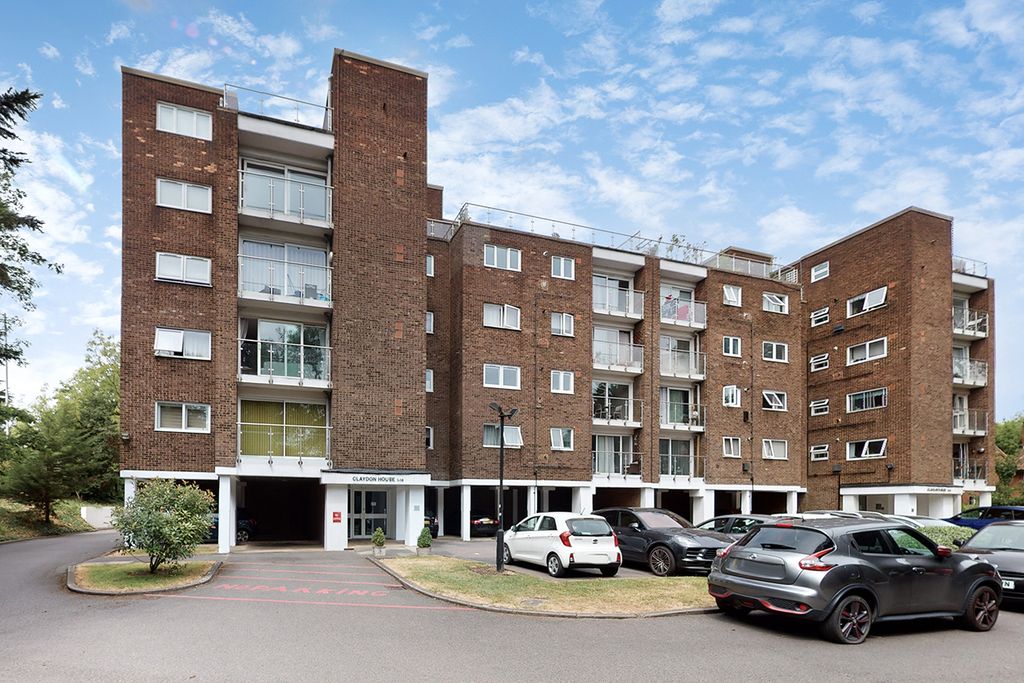 Property photo 1 of 1