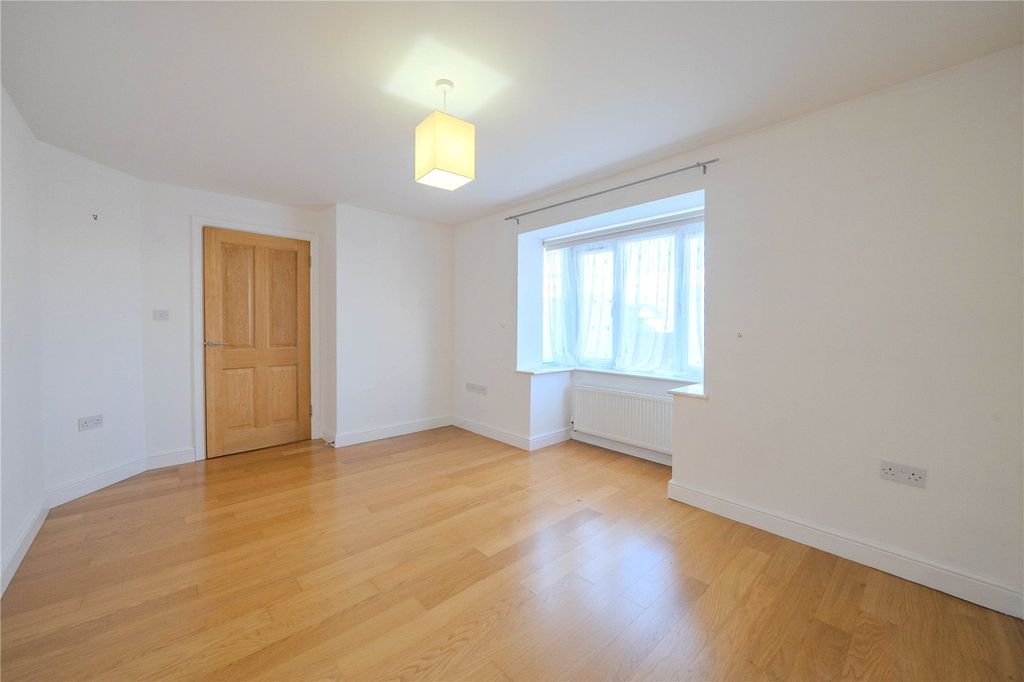 Property photo 3 of 12 Picture No. 05