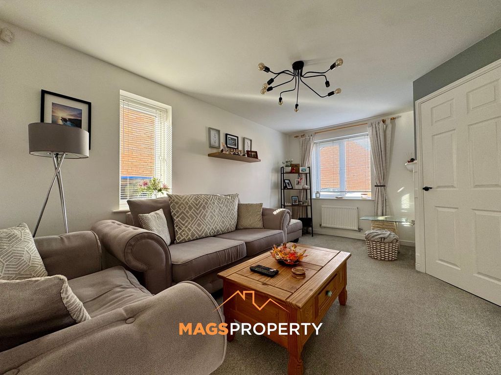 Property photo 2 of 18