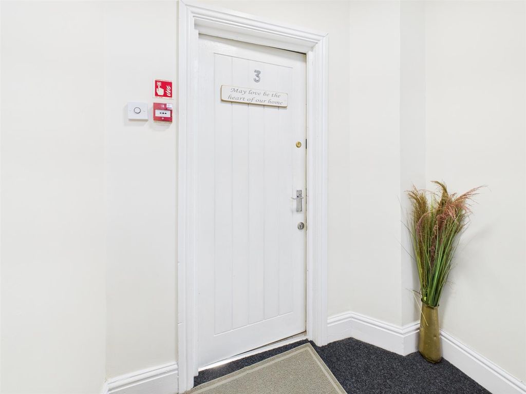 Property photo 2 of 29 Cam03604G0-Pr0155-Still024.Jpg