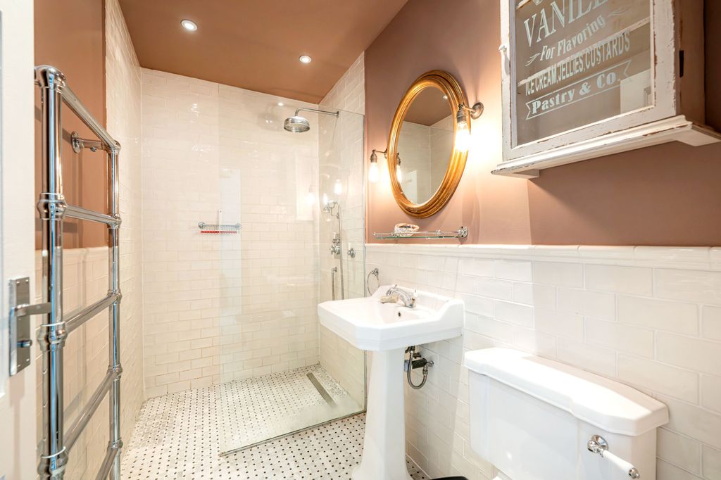 Property photo 3 of 22 Picture No. 14