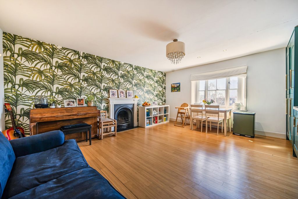 Property photo 2 of 20 1420998-6-69Bc237...