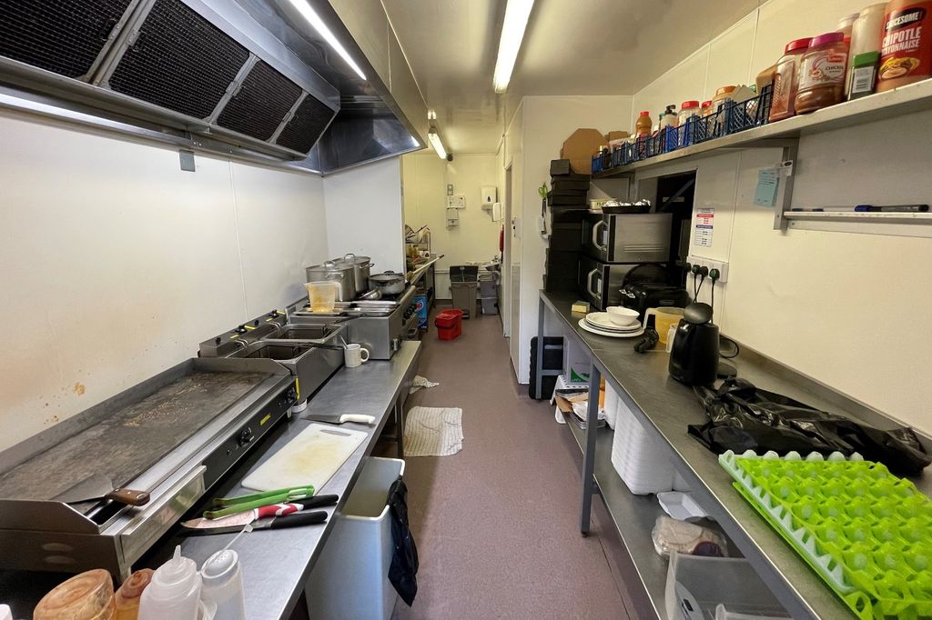 Property photo 2 of 4