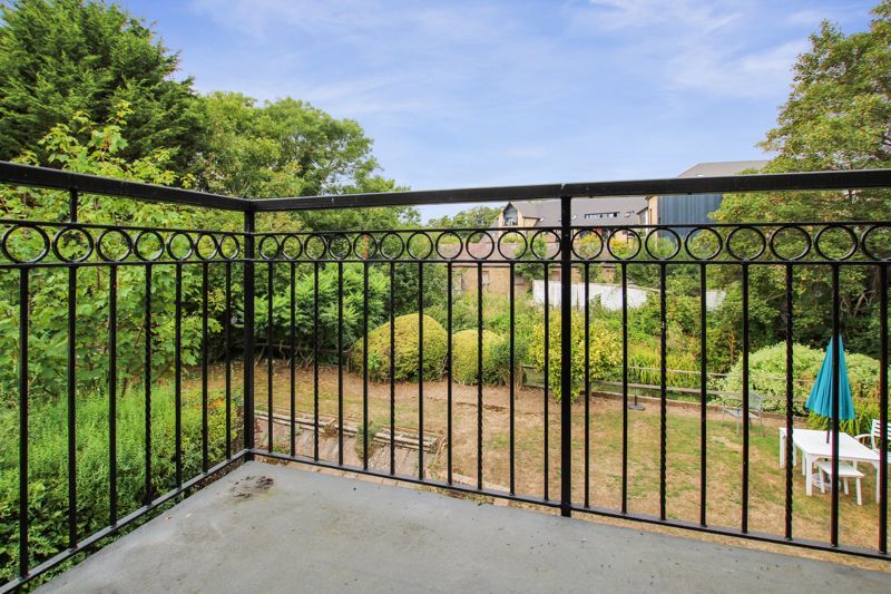 Property photo 3 of 12 Photo 3