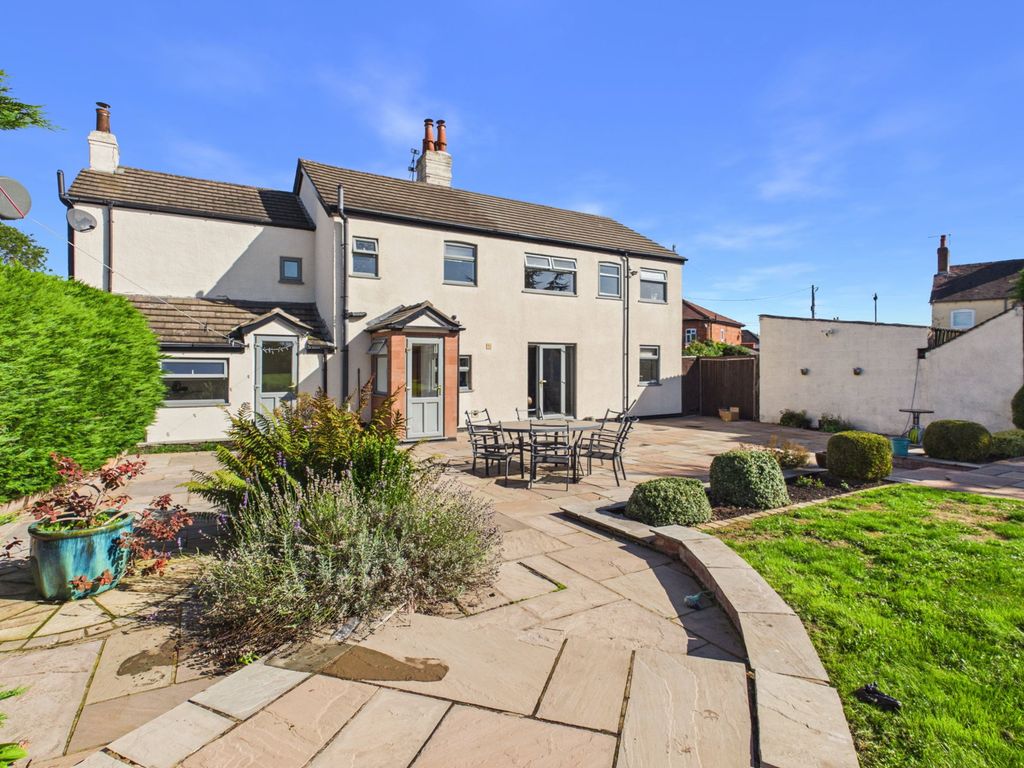 Property photo 1 of 31