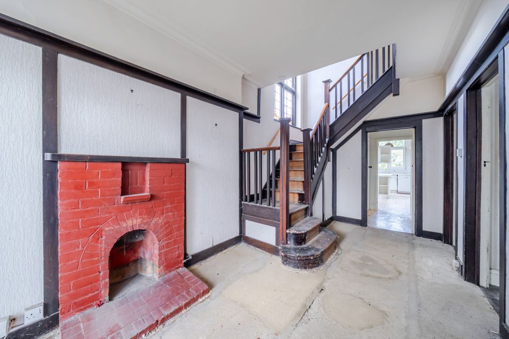 Property photo 3 of 21