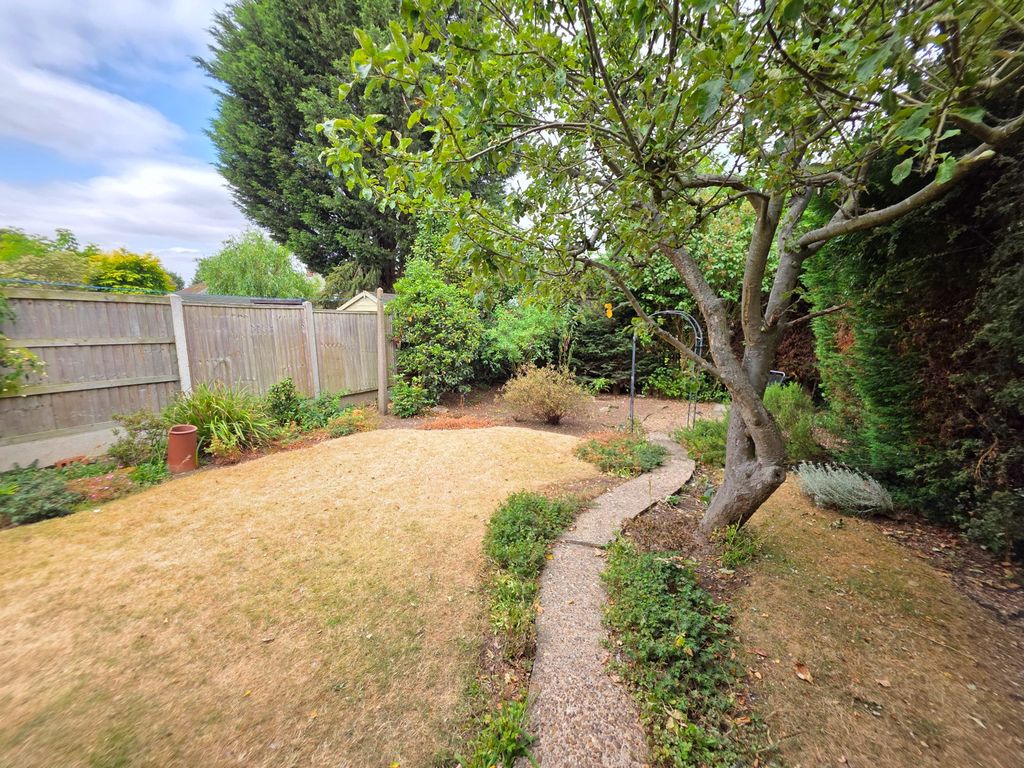 Property photo 2 of 23