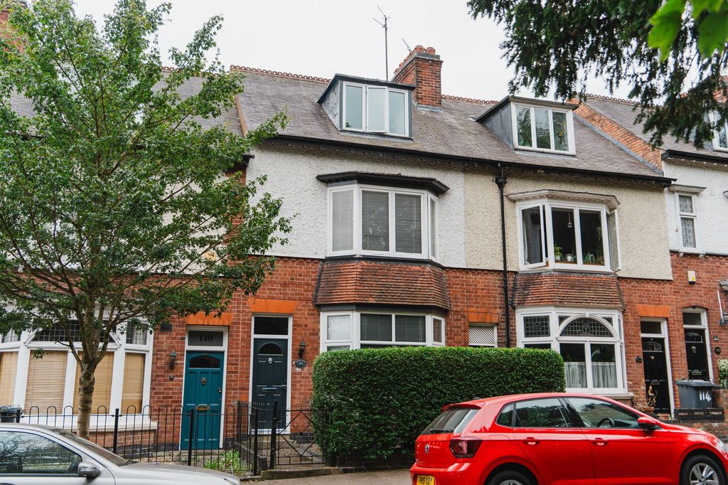 Property photo 1 of 44