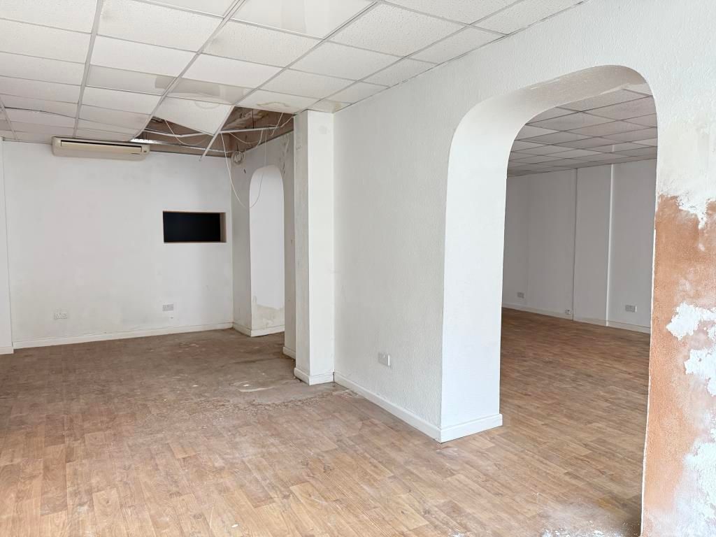 Property photo 3 of 12 Customer Trading Area Of 246 Kingston Road