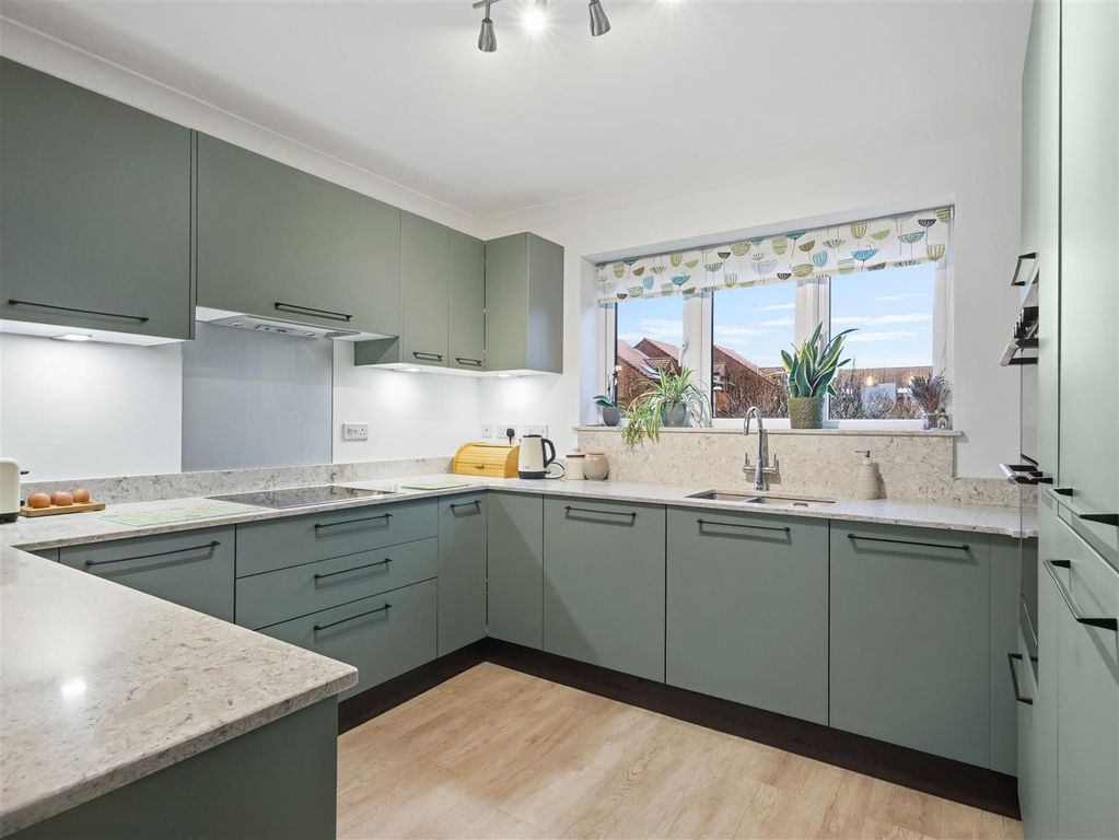 Property photo 3 of 33 3.Jpg