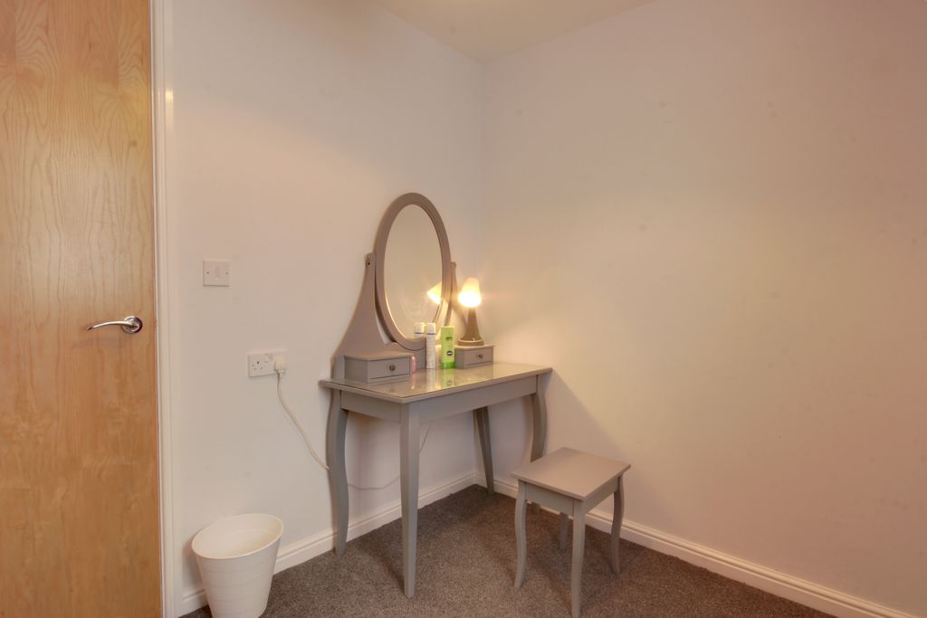 Property photo 3 of 14 1 Bed 2 A