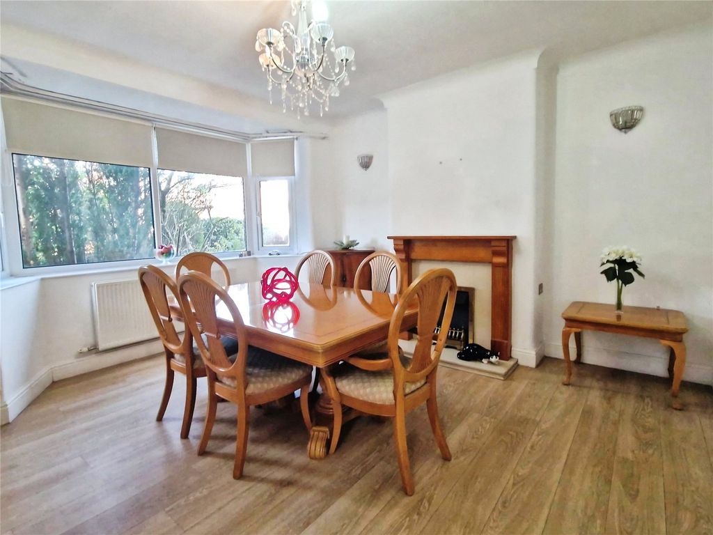 Property photo 3 of 18 Picture No. 08