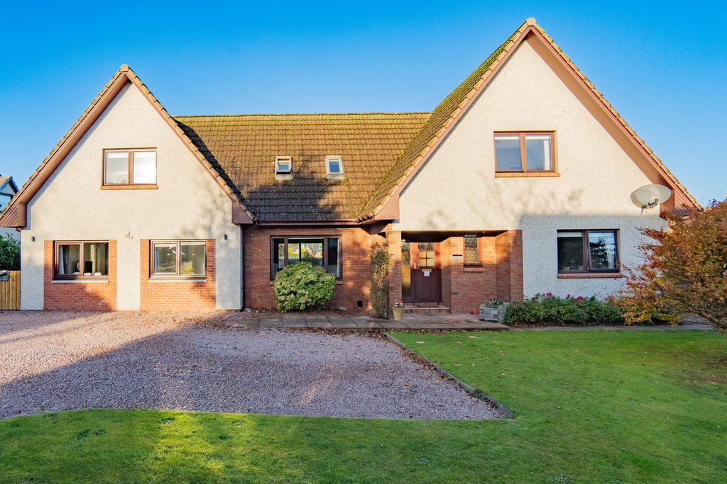 Property photo 1 of 50