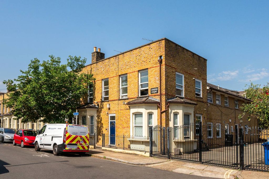 Property photo 1 of 4