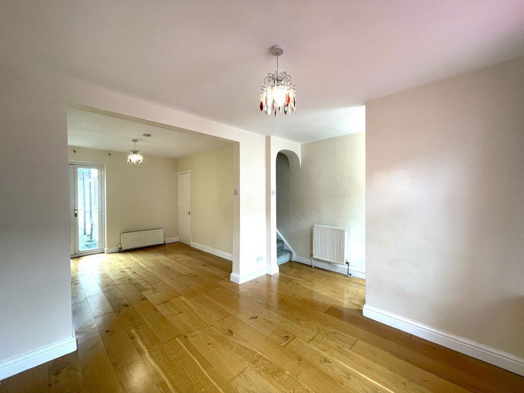 Property photo 3 of 26