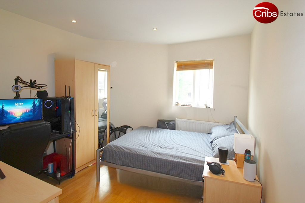 Property photo 2 of 8 Gallery