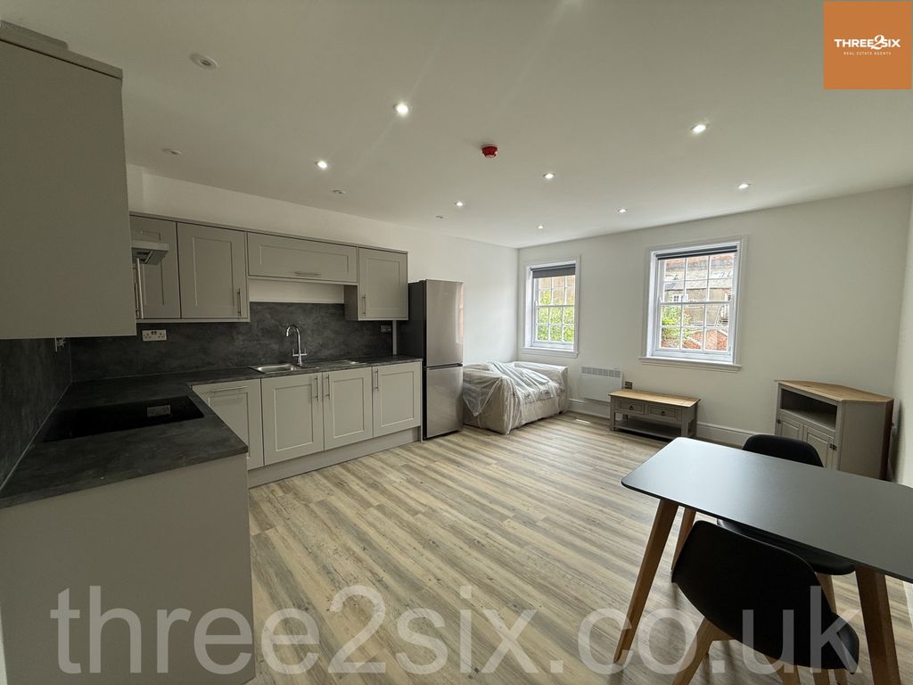 Property photo 3 of 5 Gallery