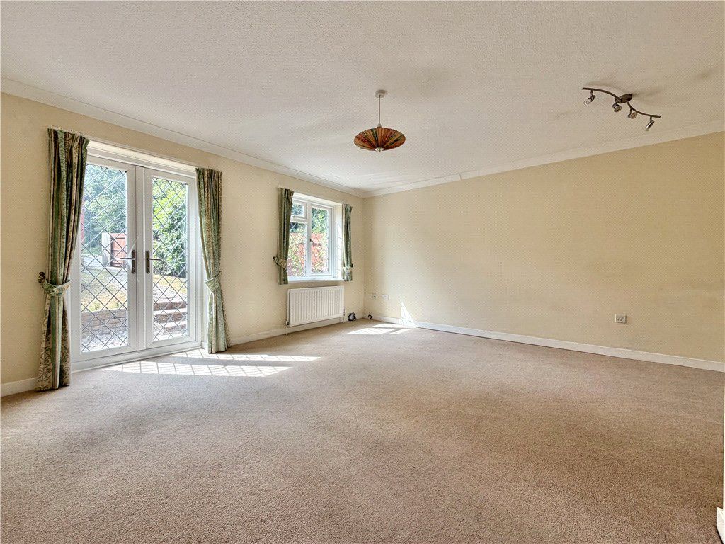 Property photo 3 of 12 Picture No. 10
