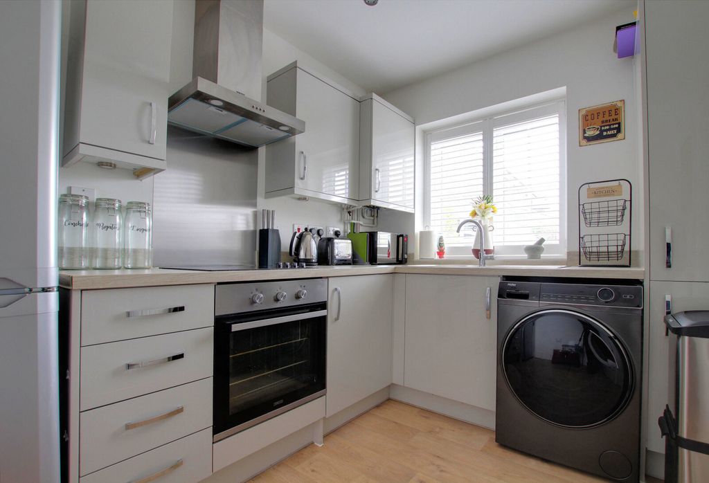 Property photo 3 of 9 Picture No. 04