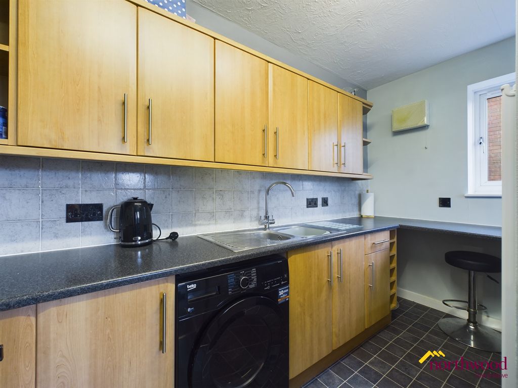 Property photo 3 of 5