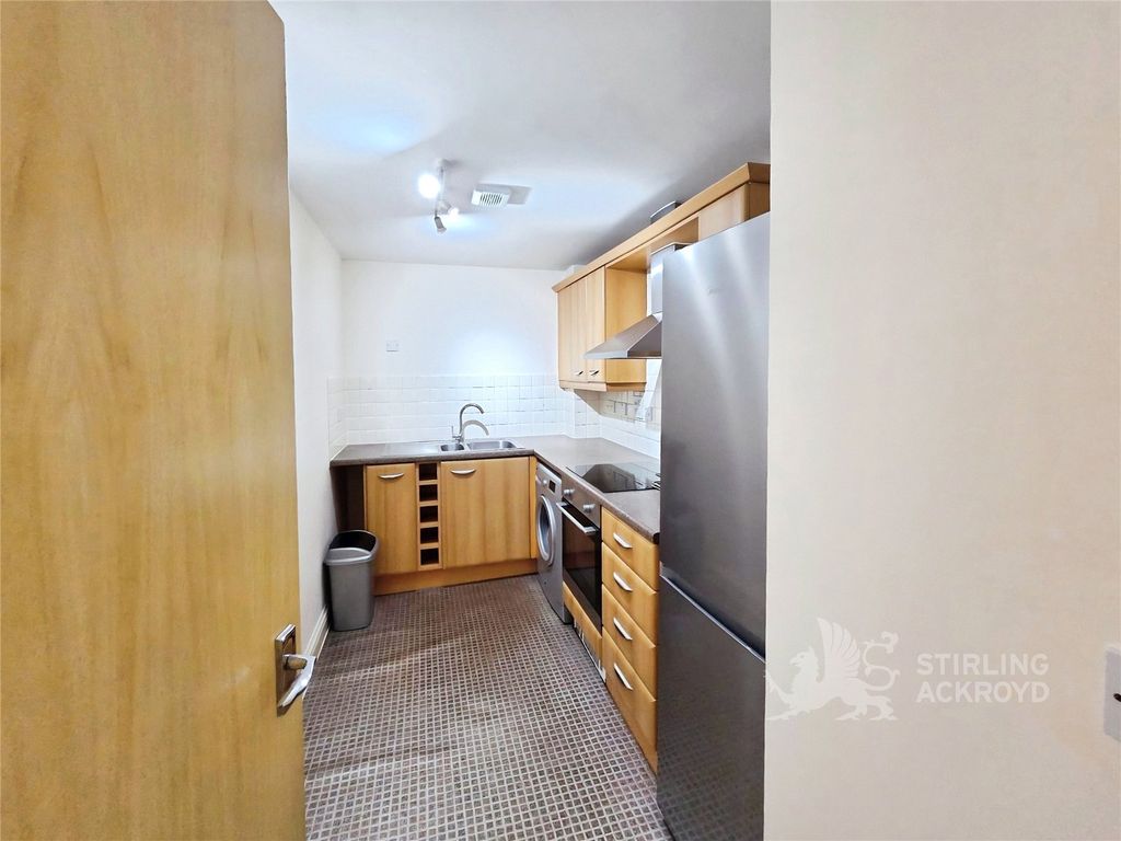 Property photo 3 of 13 Picture No. 48