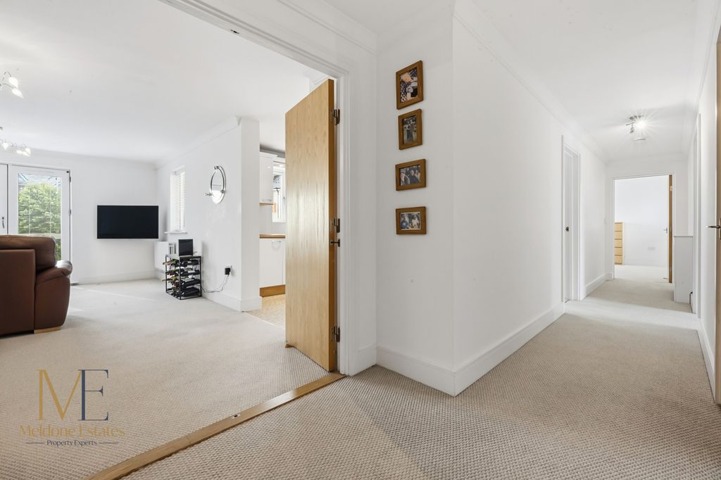 Property photo 3 of 40 Entrance To Lounge