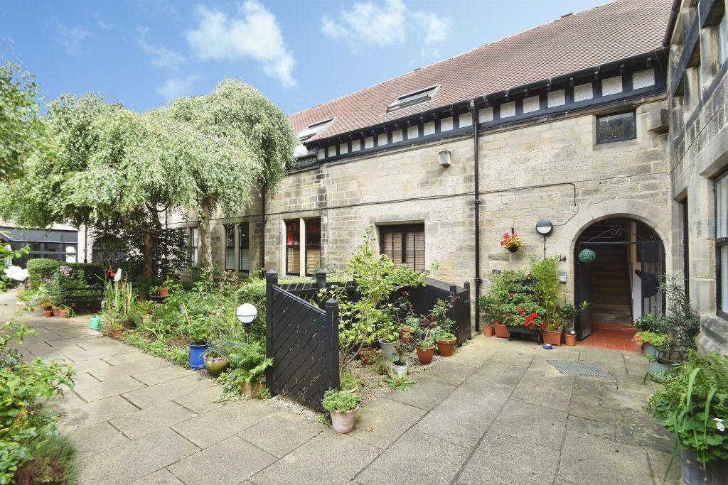 Property photo 2 of 11