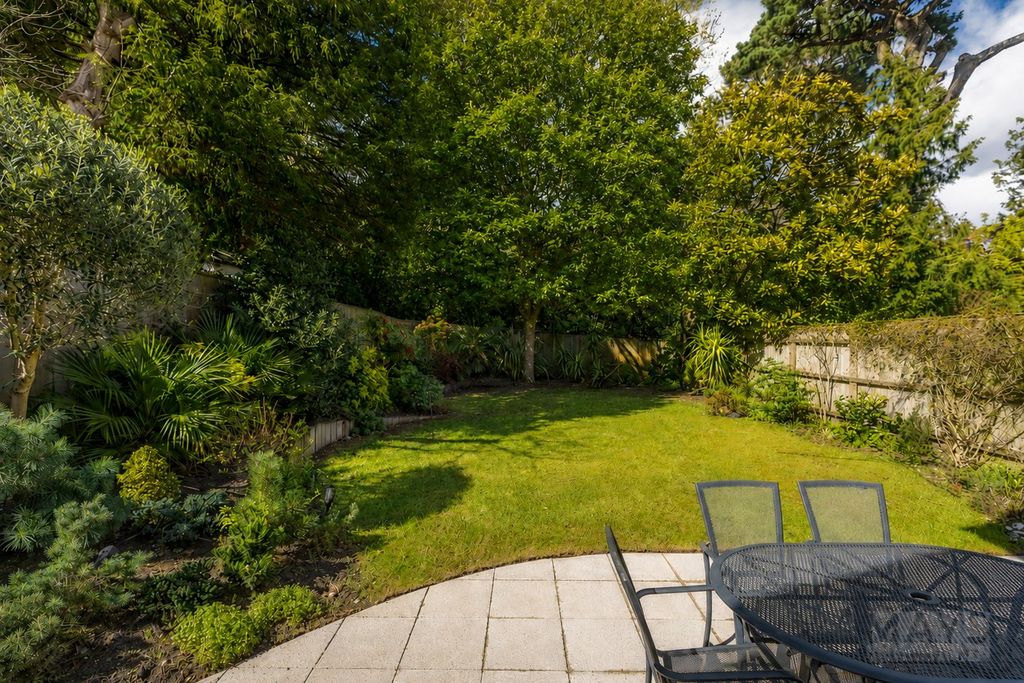 Property photo 2 of 38