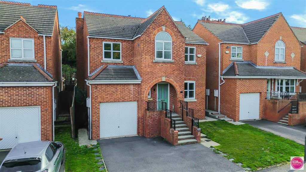 Property photo 1 of 34 Oak Close, Castle Gresley (6).Jpg