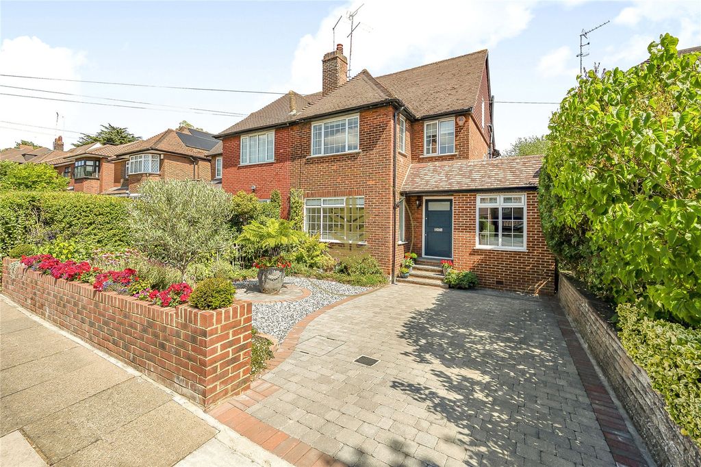 Property photo 1 of 15 Picture No. 06