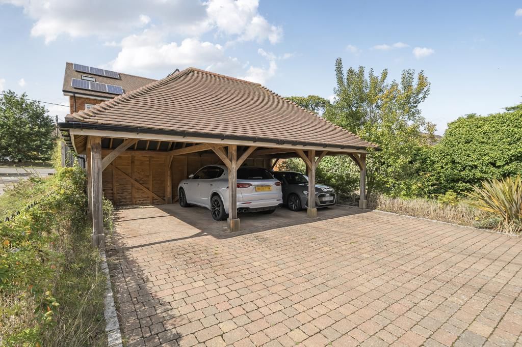 Property photo 2 of 19 Garden