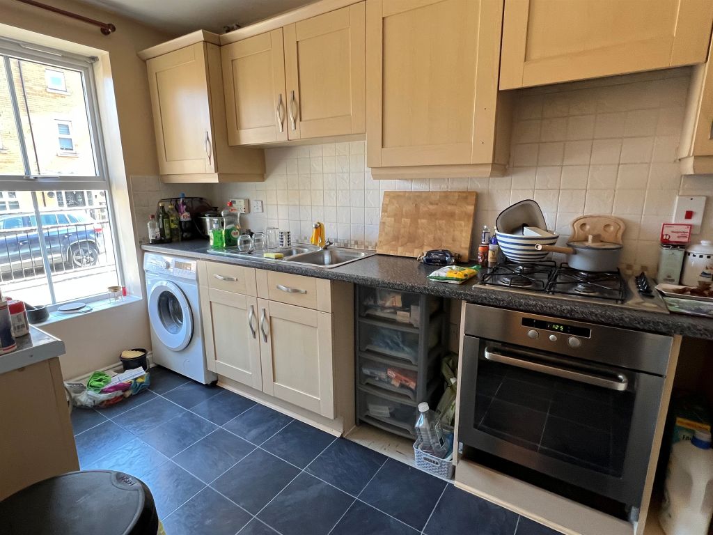 Property photo 3 of 18