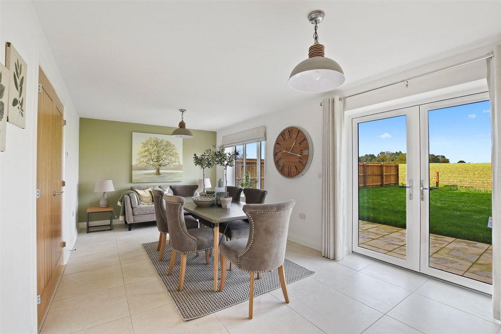 Property photo 3 of 19 Picture No. 16