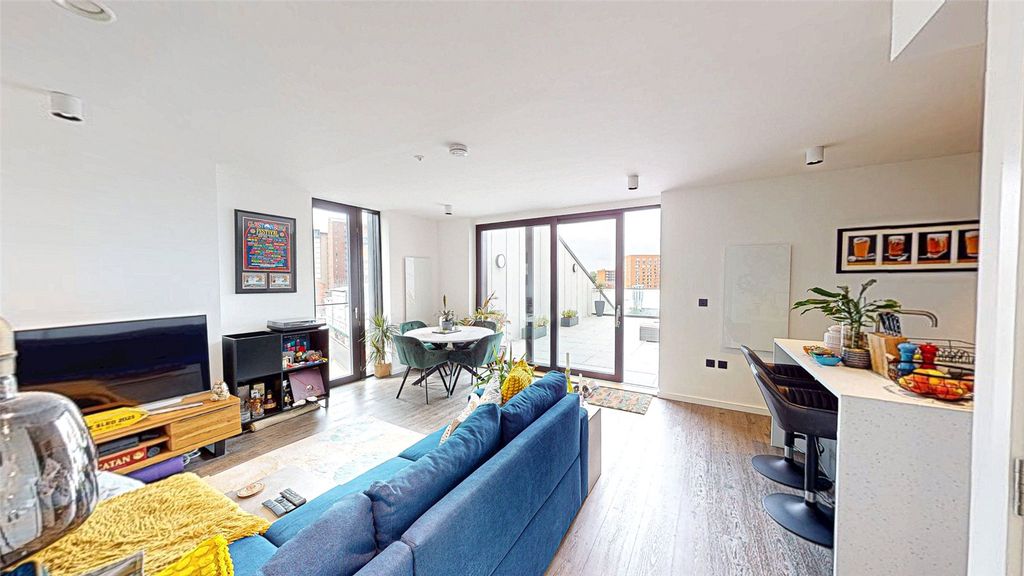 Property photo 1 of 11 Picture No. 02