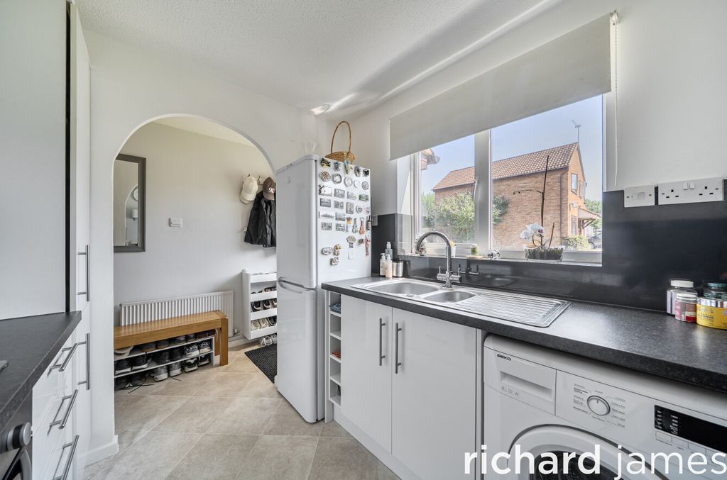 Property photo 2 of 15 Ed67205524c548788E364Fe054c9c426