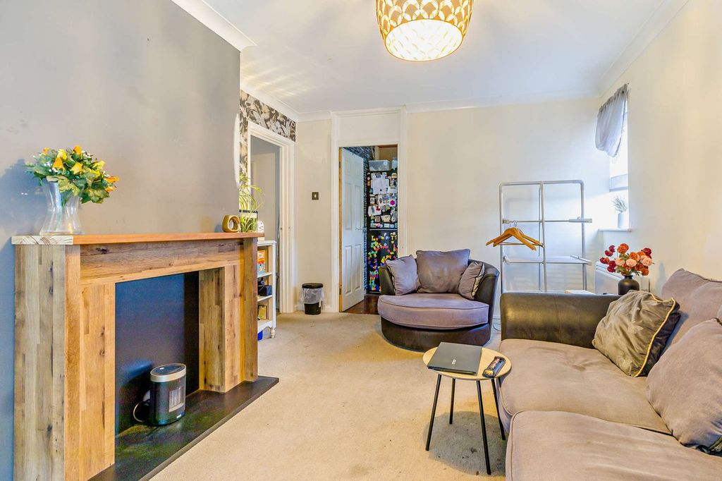 Property photo 3 of 13