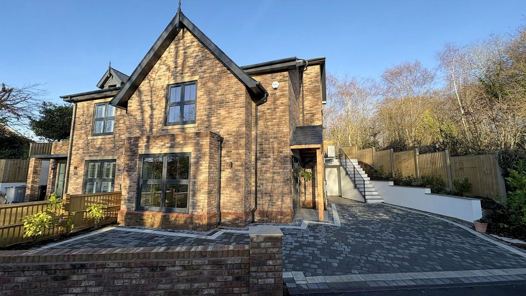 Property photo 1 of 24