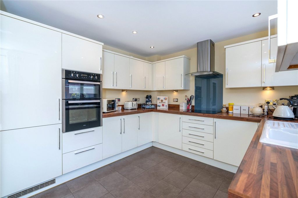 Property photo 2 of 14 Picture No. 09