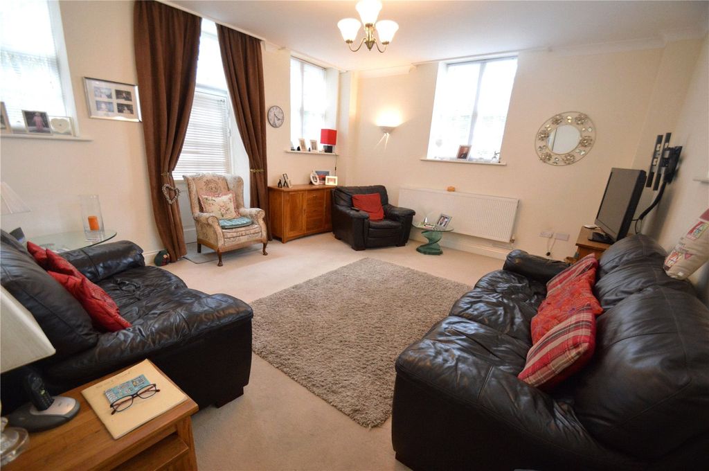 Property photo 2 of 8 Picture No. 04