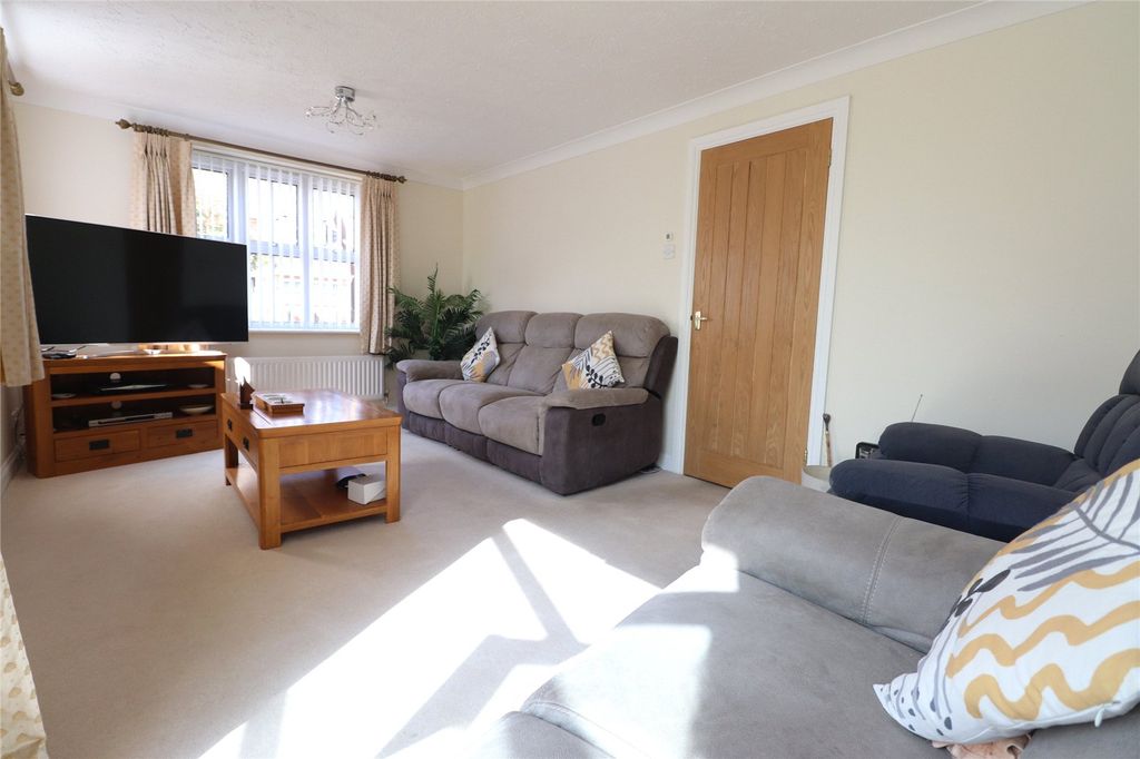 Property photo 3 of 15 Picture No. 13