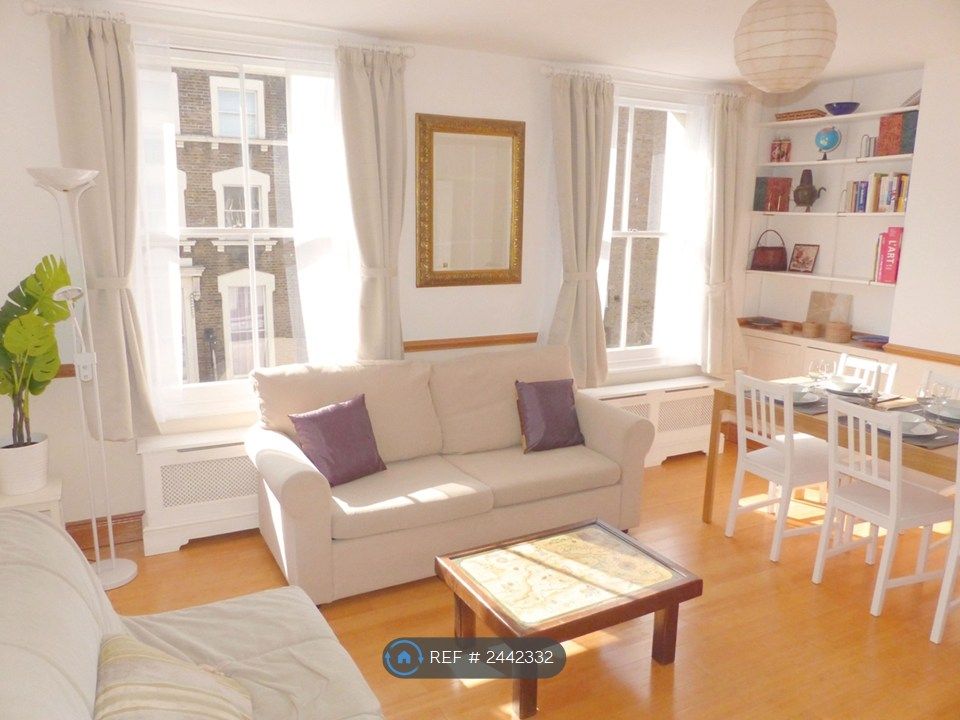 Property photo 1 of 15 Living Room