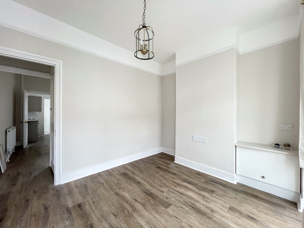 Property photo 3 of 14 4397932