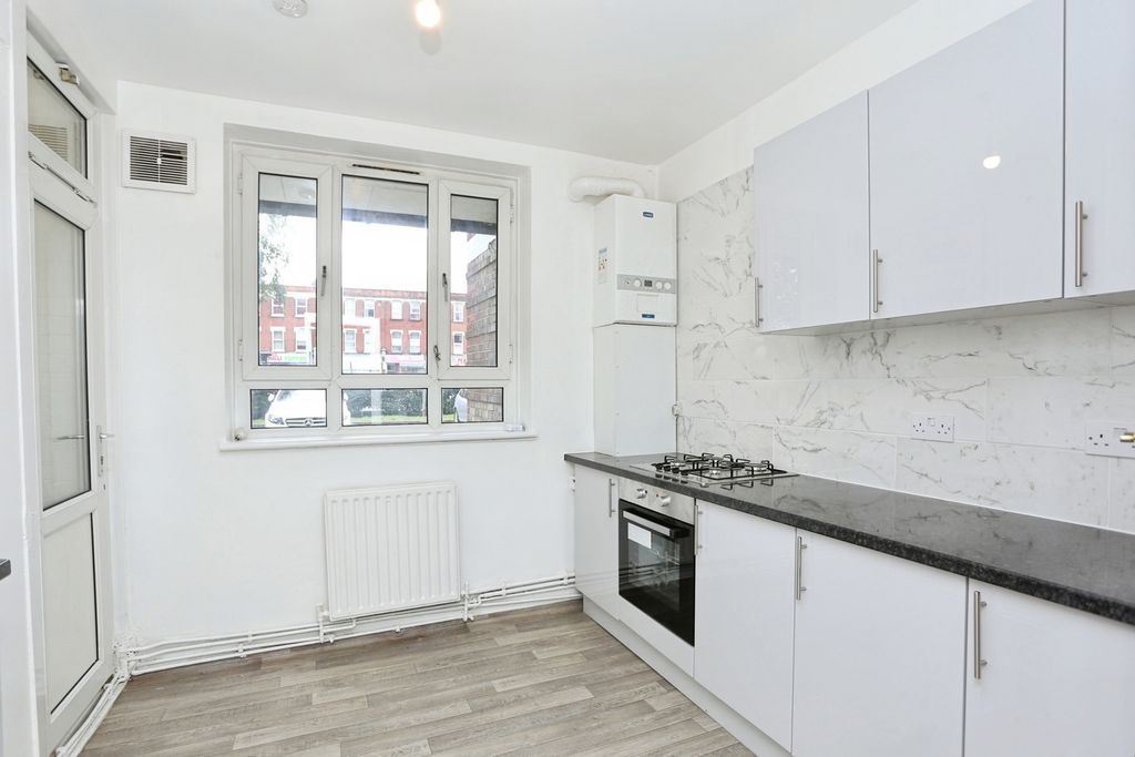 Property photo 3 of 16 Photo